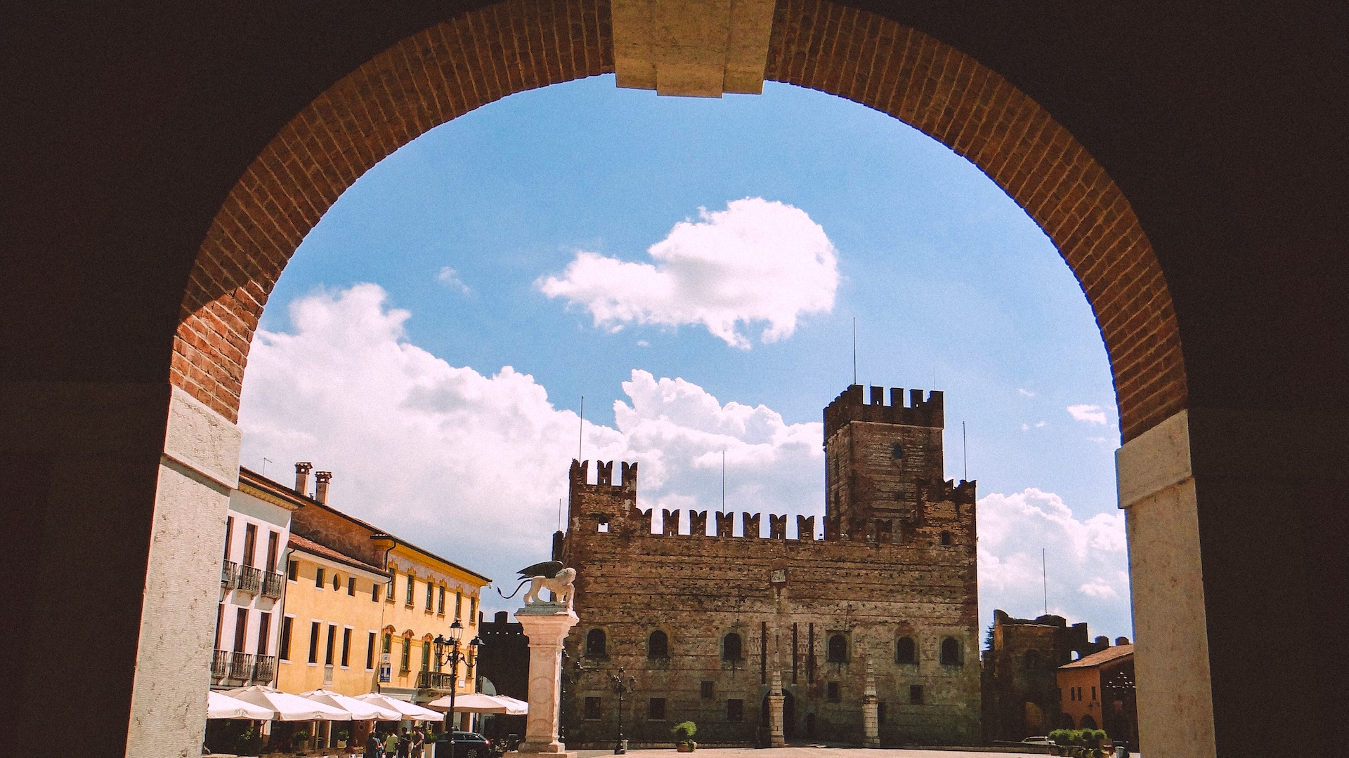 Castello_di_Marostica_da_Palazzo_del_Doglione